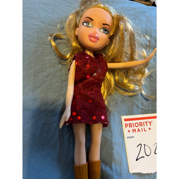 2001 First edition Yasmin? Bratz doll - Picture 2 of 4